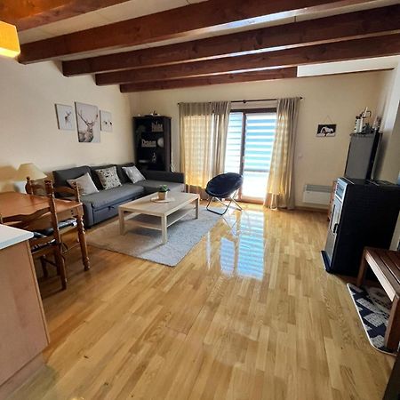 Duplex Familiar Izarraitz Apartment Villanua Ngoại thất bức ảnh