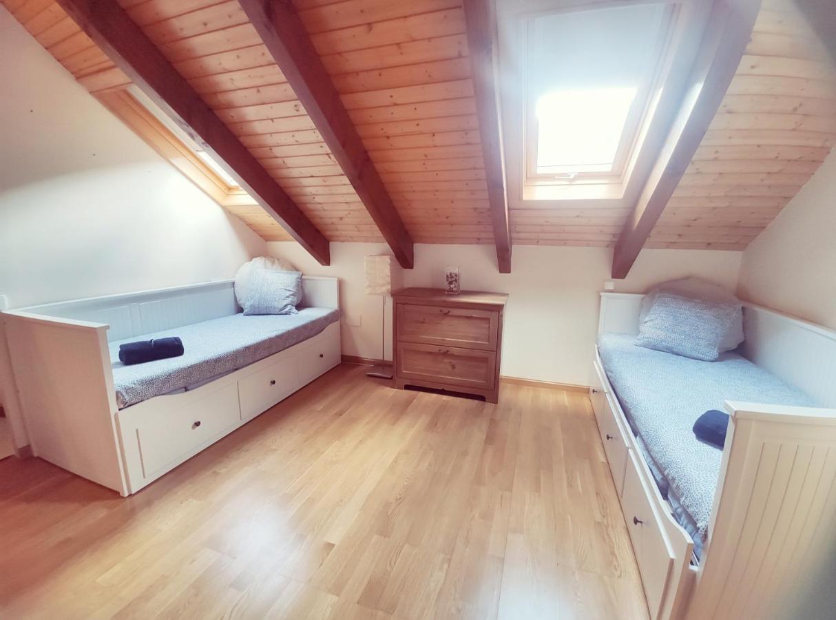 Duplex Familiar Izarraitz Apartment Villanua Ngoại thất bức ảnh